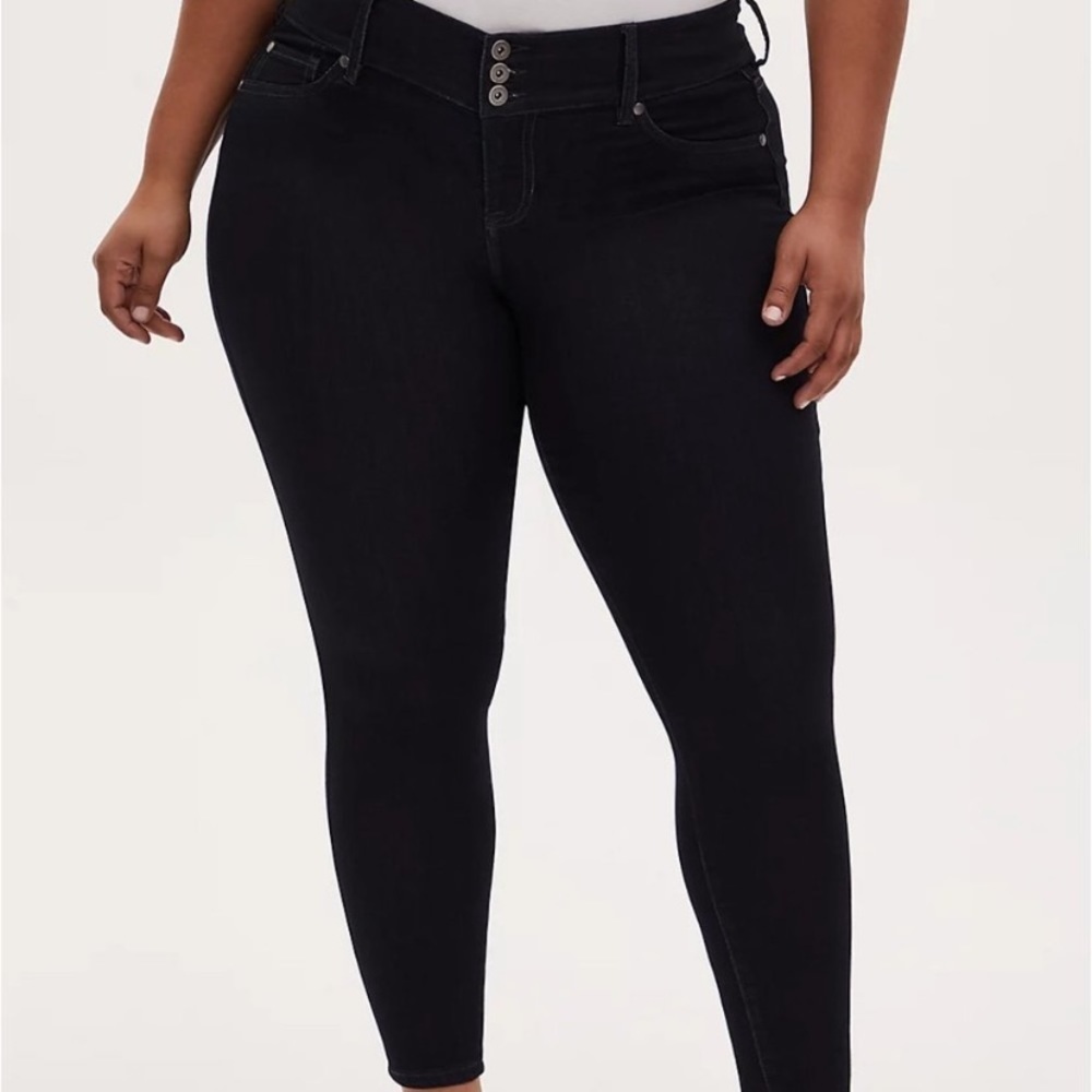 NWT Torrid Black Jeggings Jean 22XS